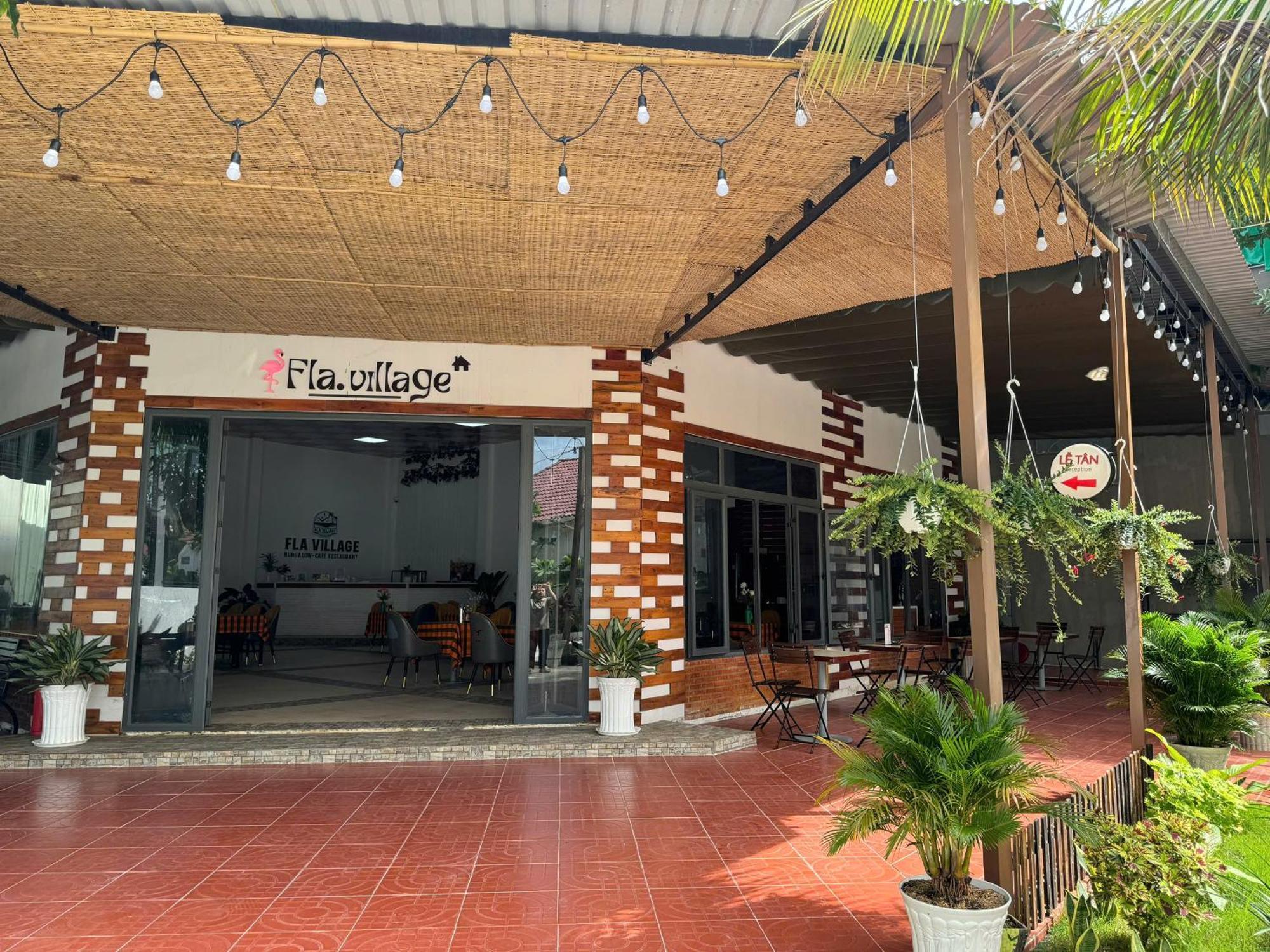 Fla Village *